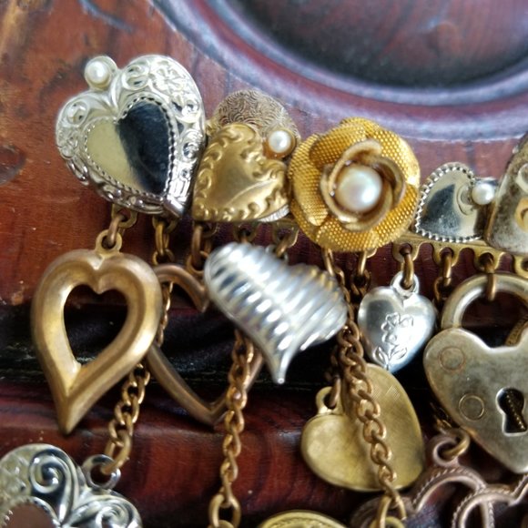 Baroque Brooch Pin with Heart Collage Dangles - Picture 3 of 13